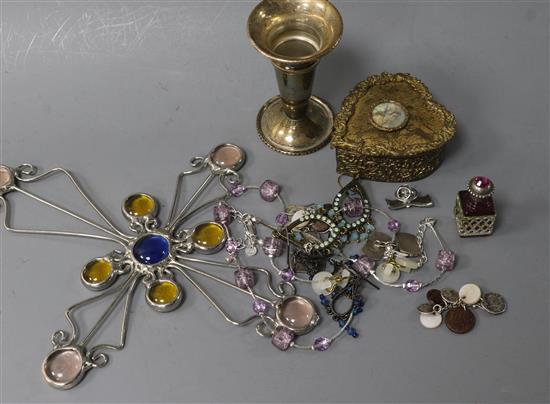 Mixed costume jewellery including silver cufflinks, a necklace, earrings, trinket box, etc.